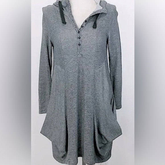 Kensie Dresses & Skirts - Kensie Quarter Button Jersey Dress Light Gray Drape Pockets Hood